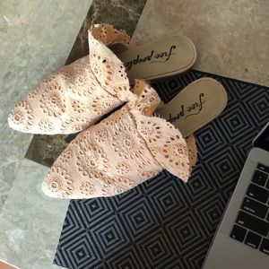 Free People Eyelet Sienna mule slide SZ 38
